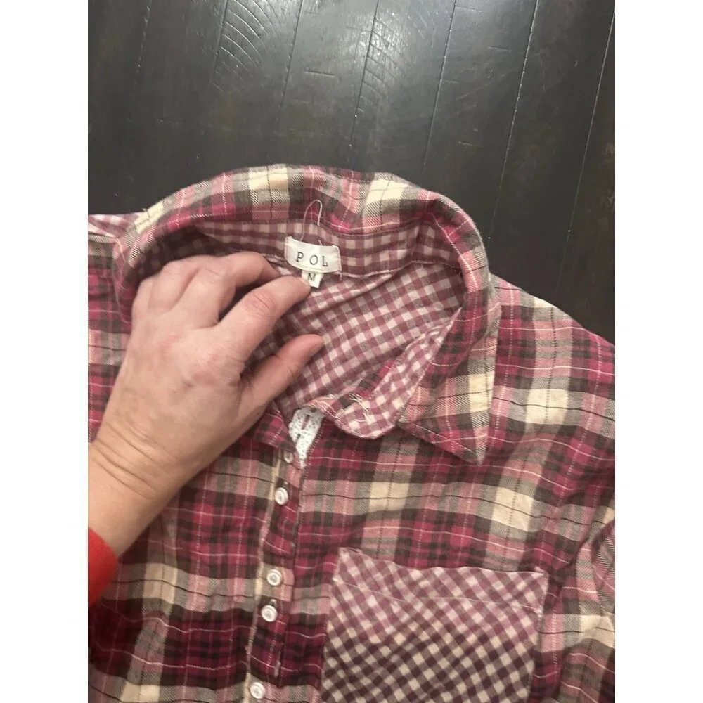 Women’s POL Plaid Button Down Medium
